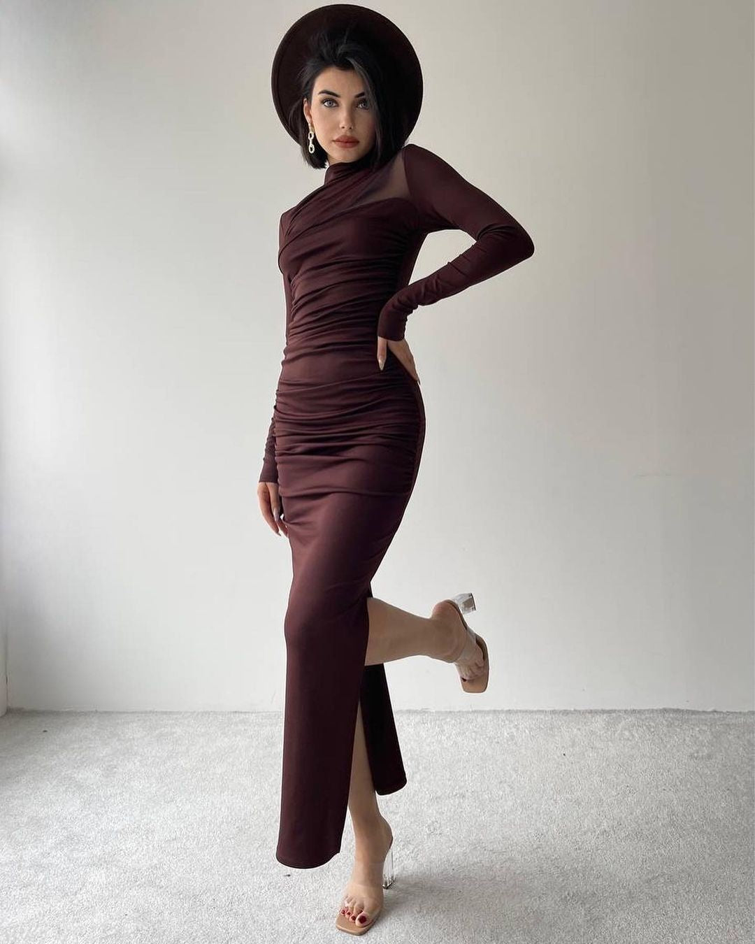 Robe DÉTAIL ÉPAULE - MARRON