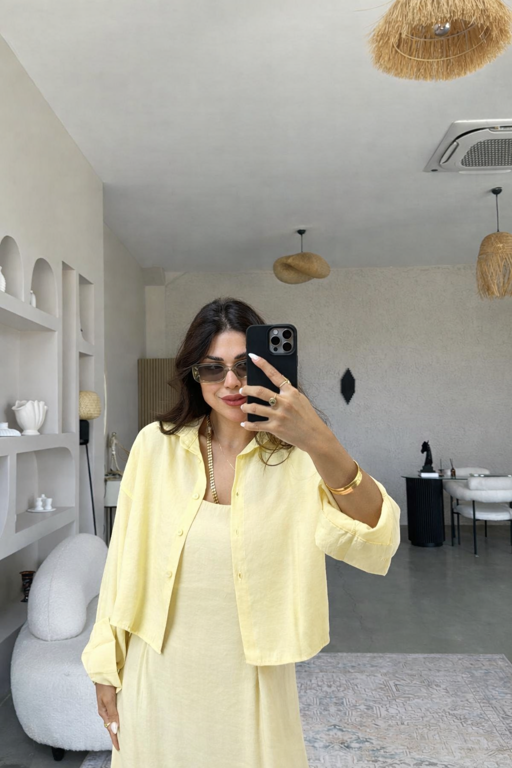 Ensemble minimaliste – robe & surchemise