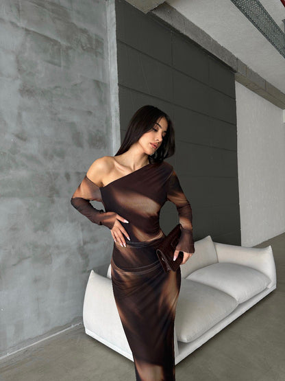Robe épaule dénudée